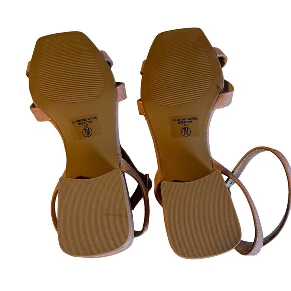 Y-Not barbiecore pink square toe ankle strap sandals size 7M - Picture 3 of 6